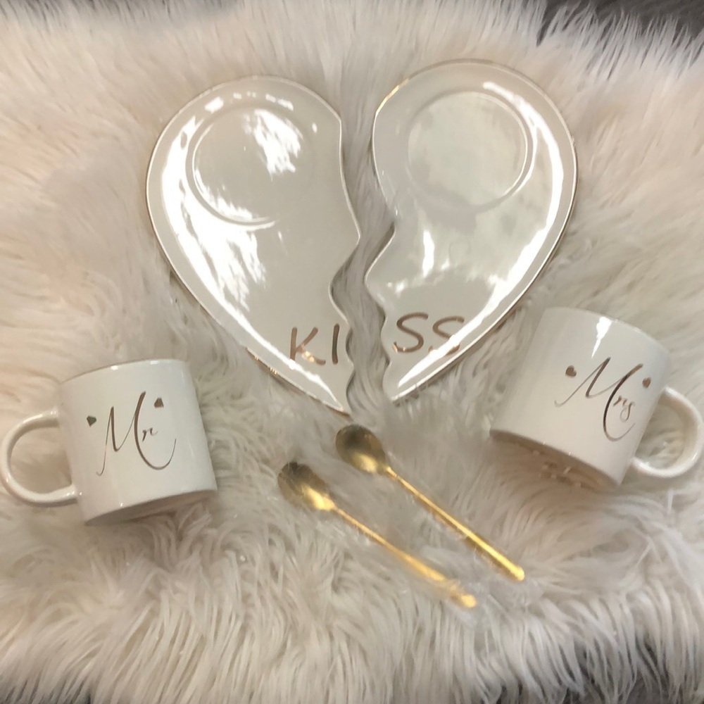 Valentine’s / wedding mr & mrs cup plate spoon love plate set